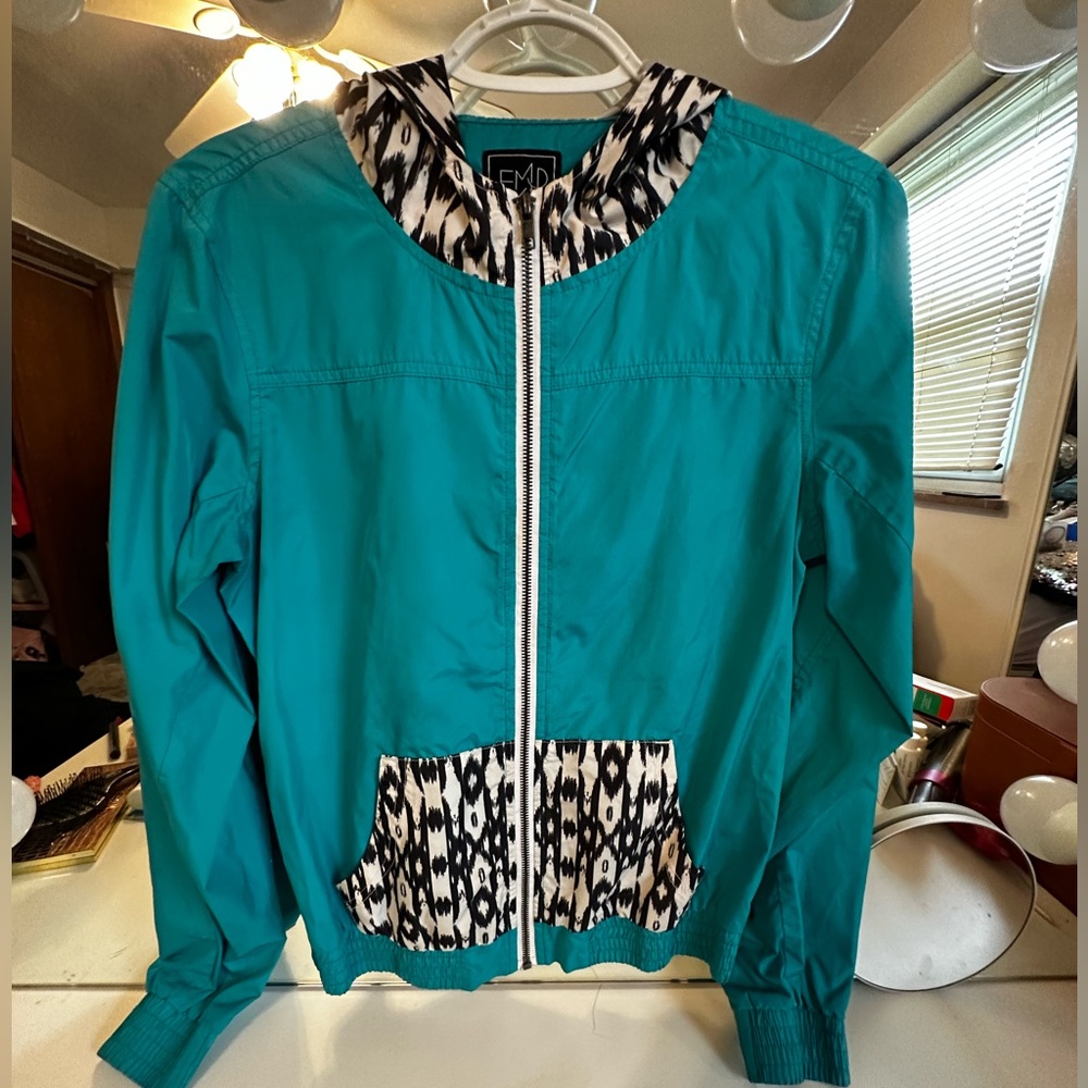 Zumiez Windbreaker